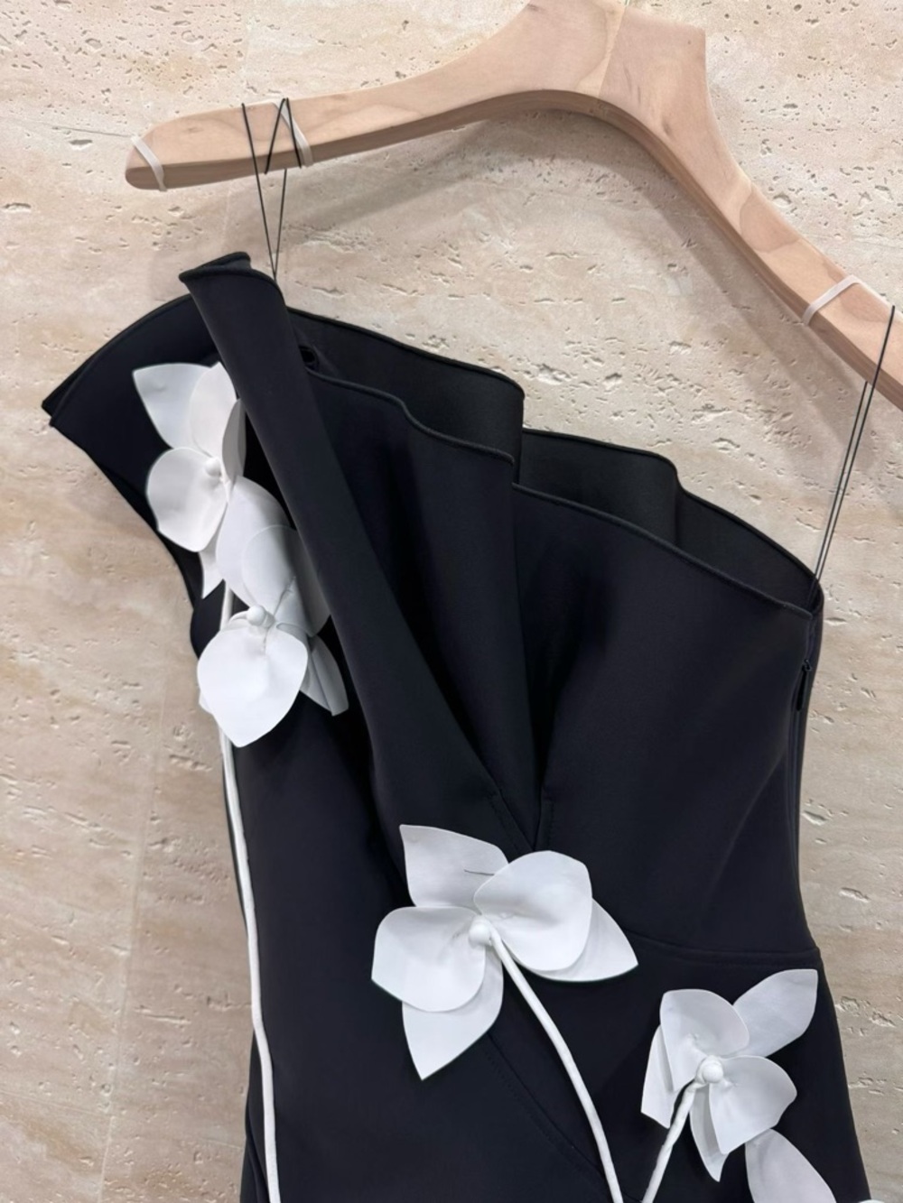 Acler NWOT Black One-Shoulder Mini Dress with White Floral Appliqués - Picture 2 of 7